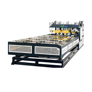 M&aacute;quina abocardadora de tubos de PVC